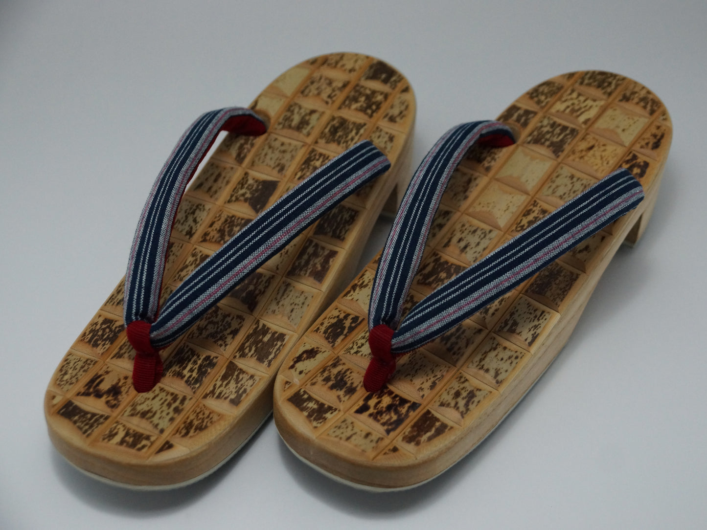 Geta Female Tiger Bamboo (Cloth strap)